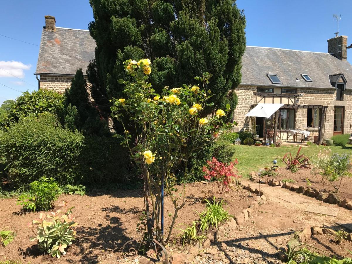 Bed and Breakfast Le jardin des fées Savigny-le-Vieux Esterno foto