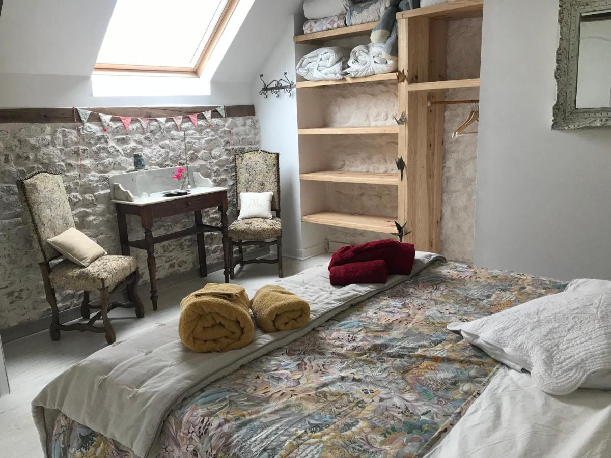 Bed and Breakfast Le jardin des fées Savigny-le-Vieux Esterno foto