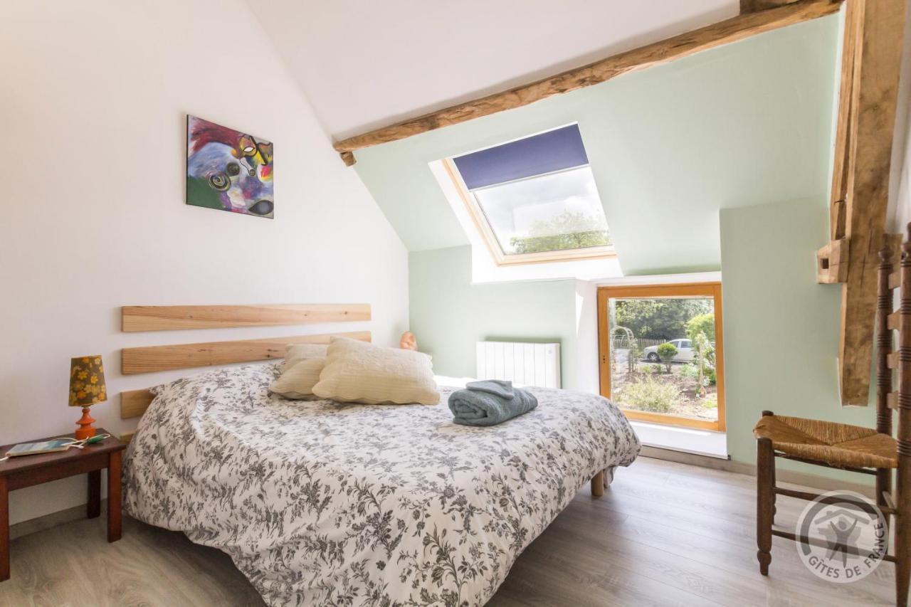 Bed and Breakfast Le jardin des fées Savigny-le-Vieux Esterno foto