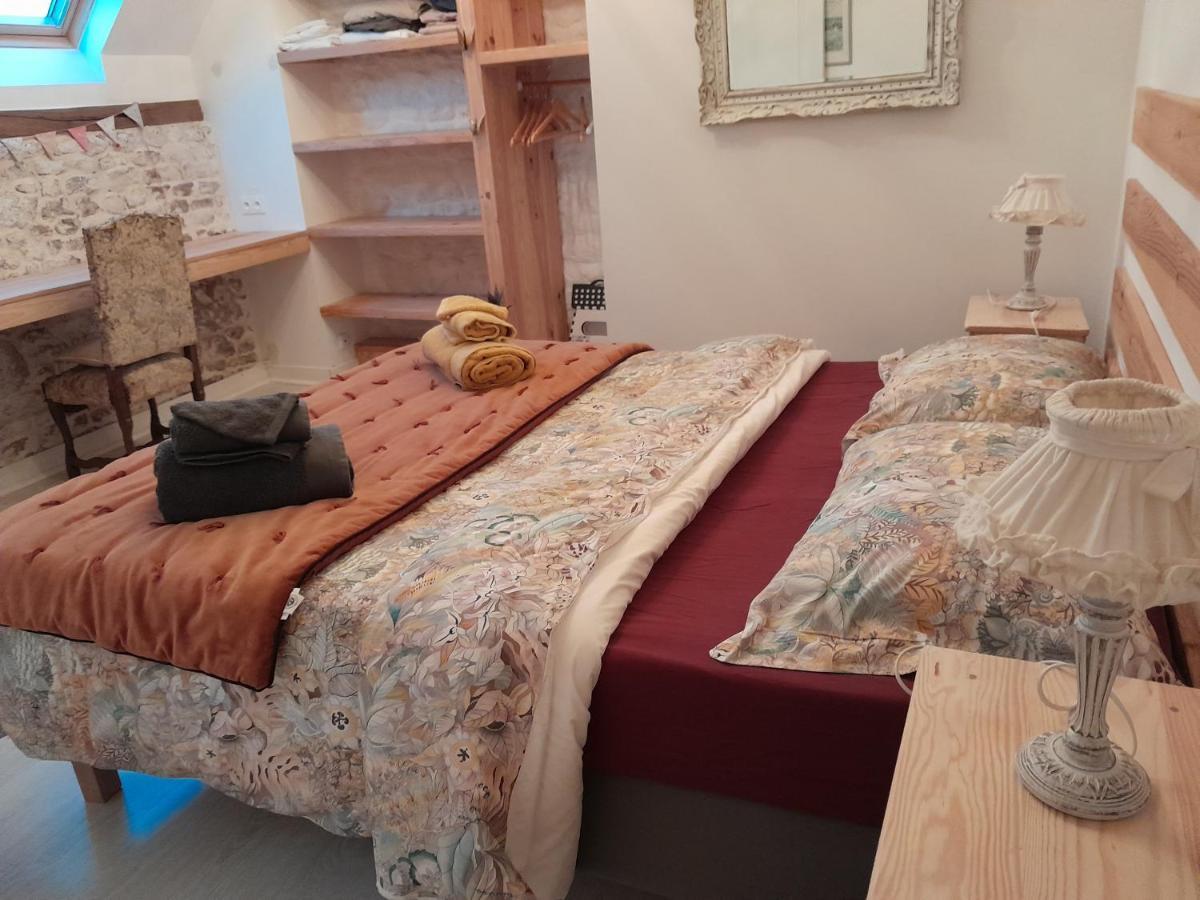 Bed and Breakfast Le jardin des fées Savigny-le-Vieux Esterno foto