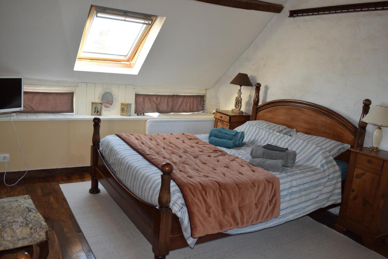 Bed and Breakfast Le jardin des fées Savigny-le-Vieux Esterno foto
